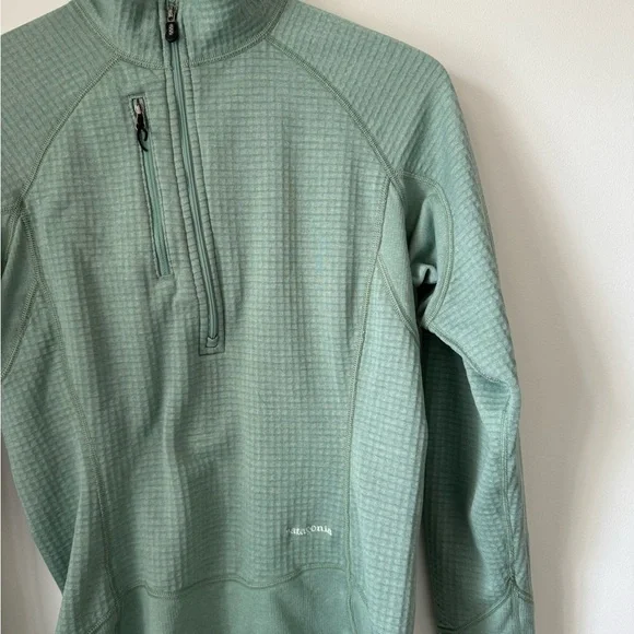 Patagonia R1 waffle pullover - Picture 3 of 6